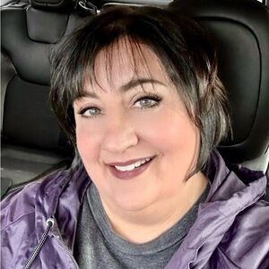 Meet your Posher, Shelly